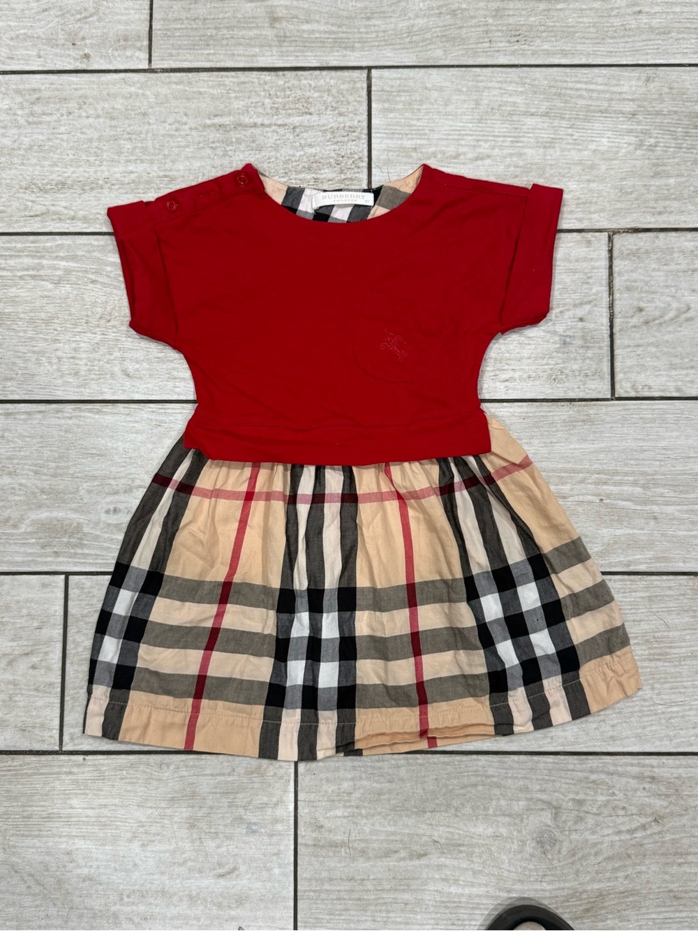 Burberry Toddler Girls Red  Short Sleeve Shirt With Checkered Dress 5Y